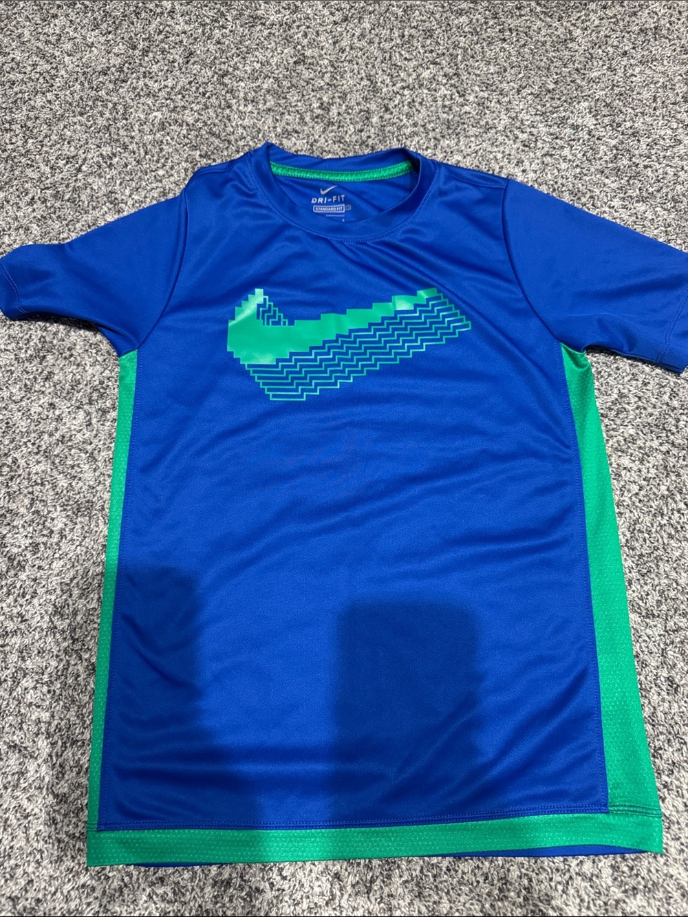 Nike Boys' Blue & Green Athletic Short Sleeve Tee